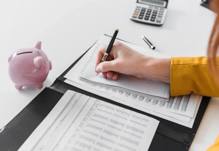 Thumbnail Picture of How Your Credit Score Impacts Interest Rates: What You Need to Know by NovaCash